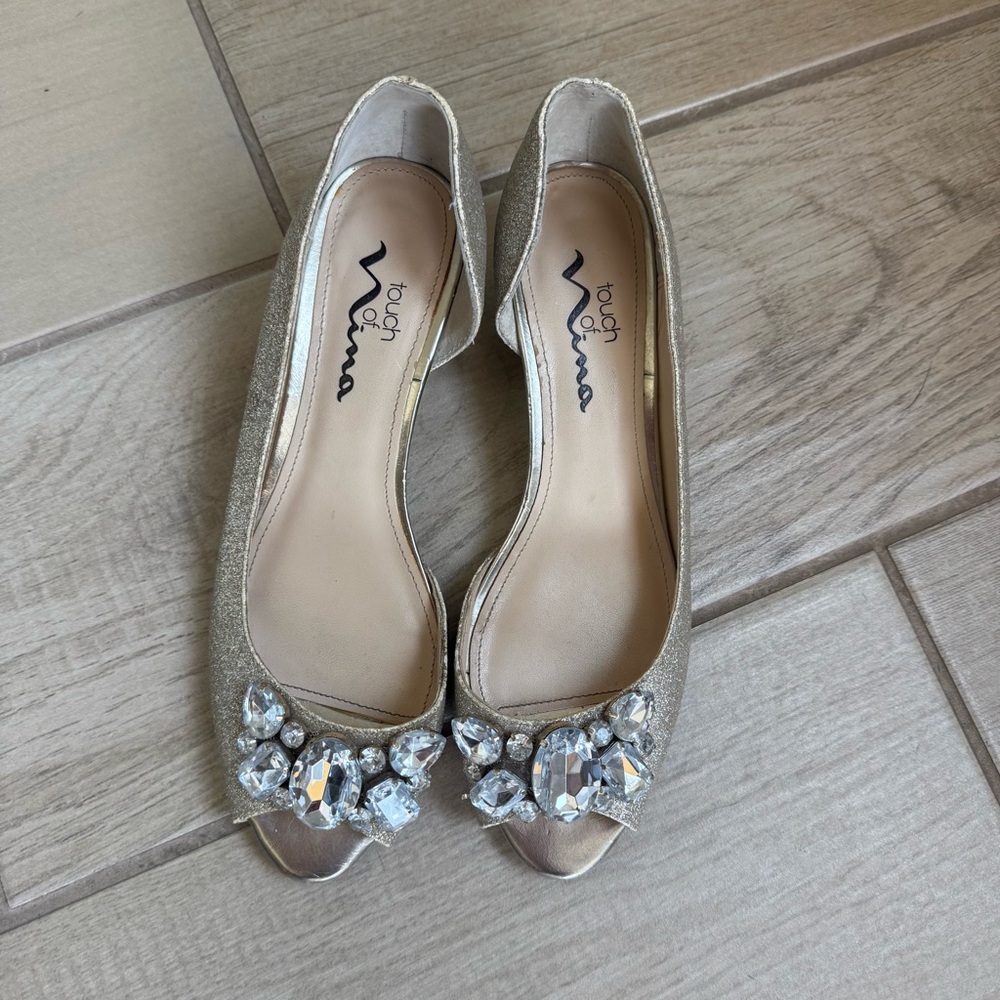 Touch of Nina Crystal Peep Toe Wedge Gold Size 7